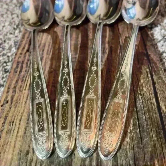 Oneida Community Plate Grosvenor Pattern 4 Tablespoons + 1 Serving Spoon 1921 - Picture 2 of 10